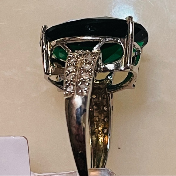🎁NWT 10K STUNNING 9.50 CT RUSSIAN EMERALD & DIAMOND 10KT SOLID WHITE GOLD RING! - Picture 6 of 12